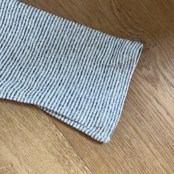 Blondie East End Sweater - Picture 9 of 13